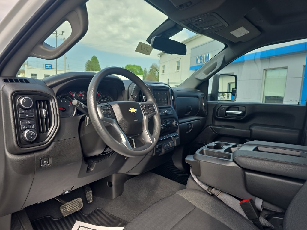 Used 2023 Chevrolet Silverado 2500 Custom w/ Custom Value Package AWD/4WD image 9