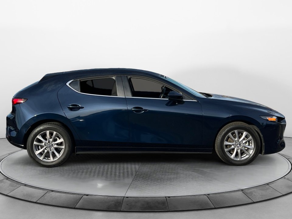 Certified 2022 MAZDA MAZDA3 s image 8