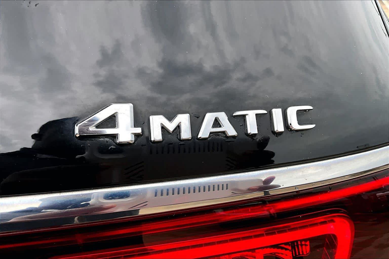 Used 2022 Mercedes-Benz GLS 450 4MATIC image 10