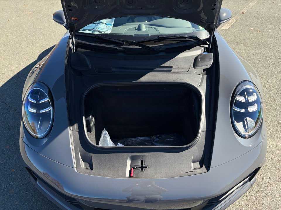 New 2026 Porsche 911 Carrera image 17