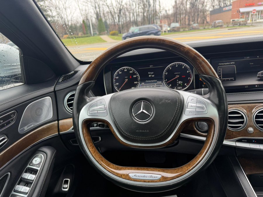 Used 2015 Mercedes-Benz S 550 4MATIC Sedan image 23
