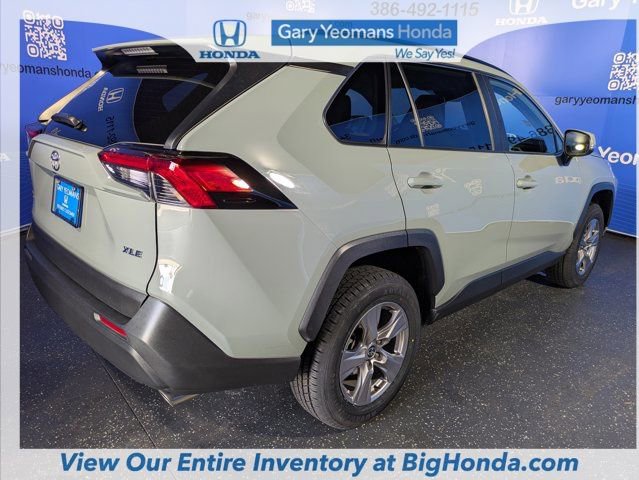Used 2022 Toyota RAV4 XLE image 6