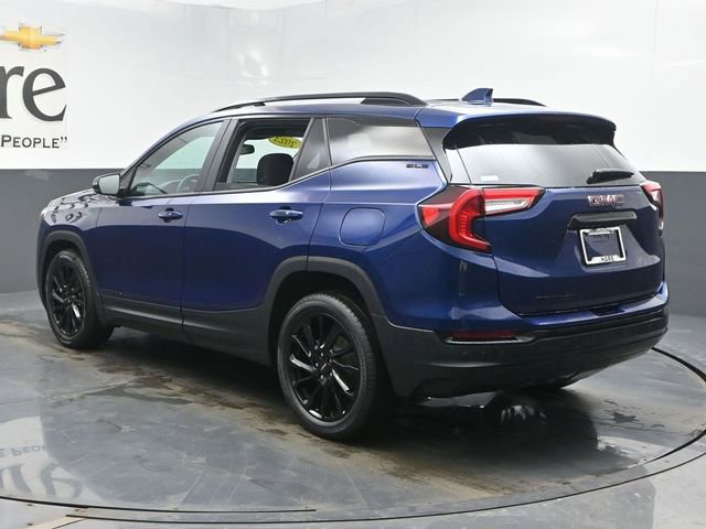 Used 2023 GMC Terrain SLE w/ Driver Convenience Package image 36
