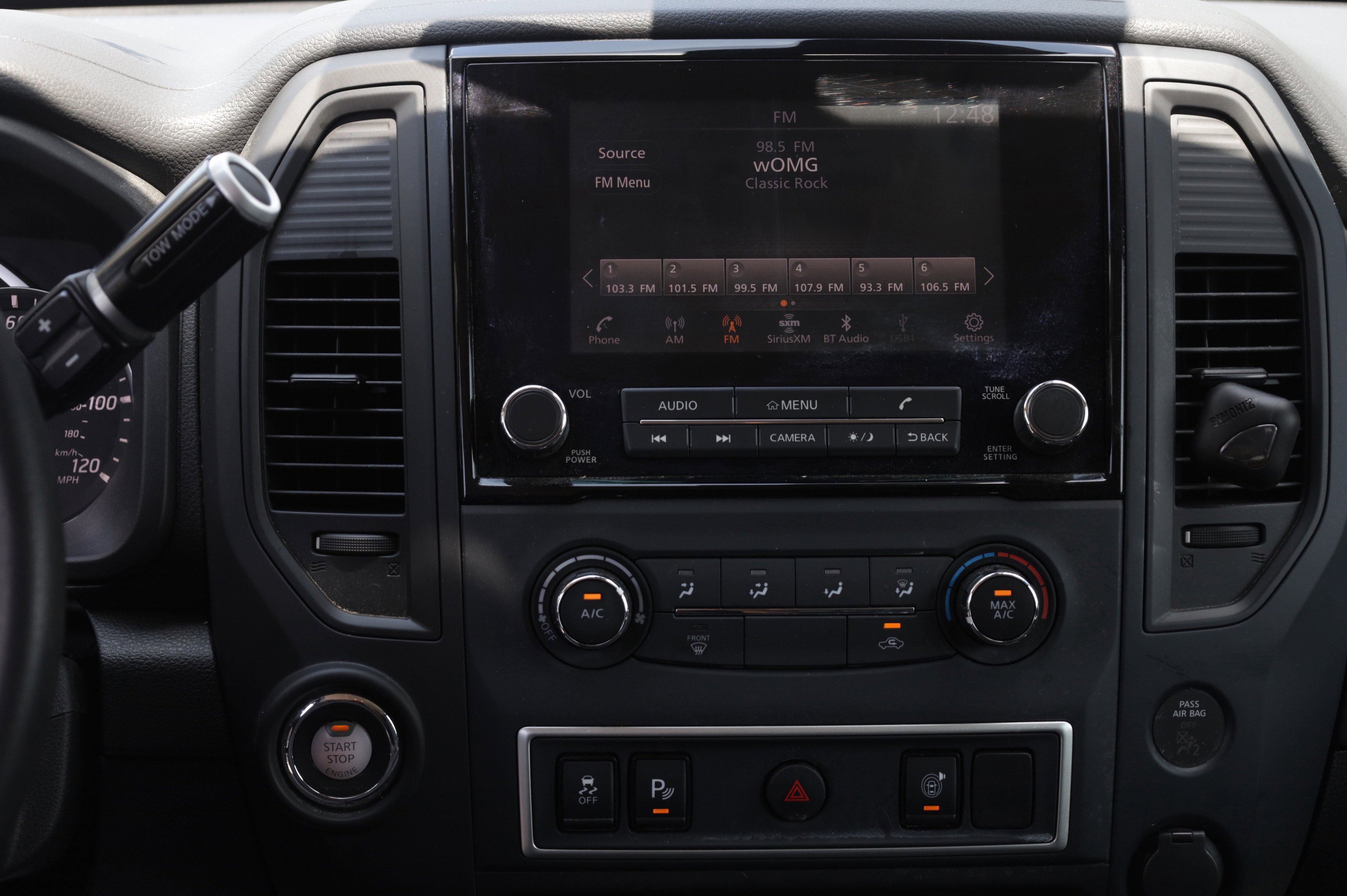 Used 2022 Nissan Titan S RWD image 11