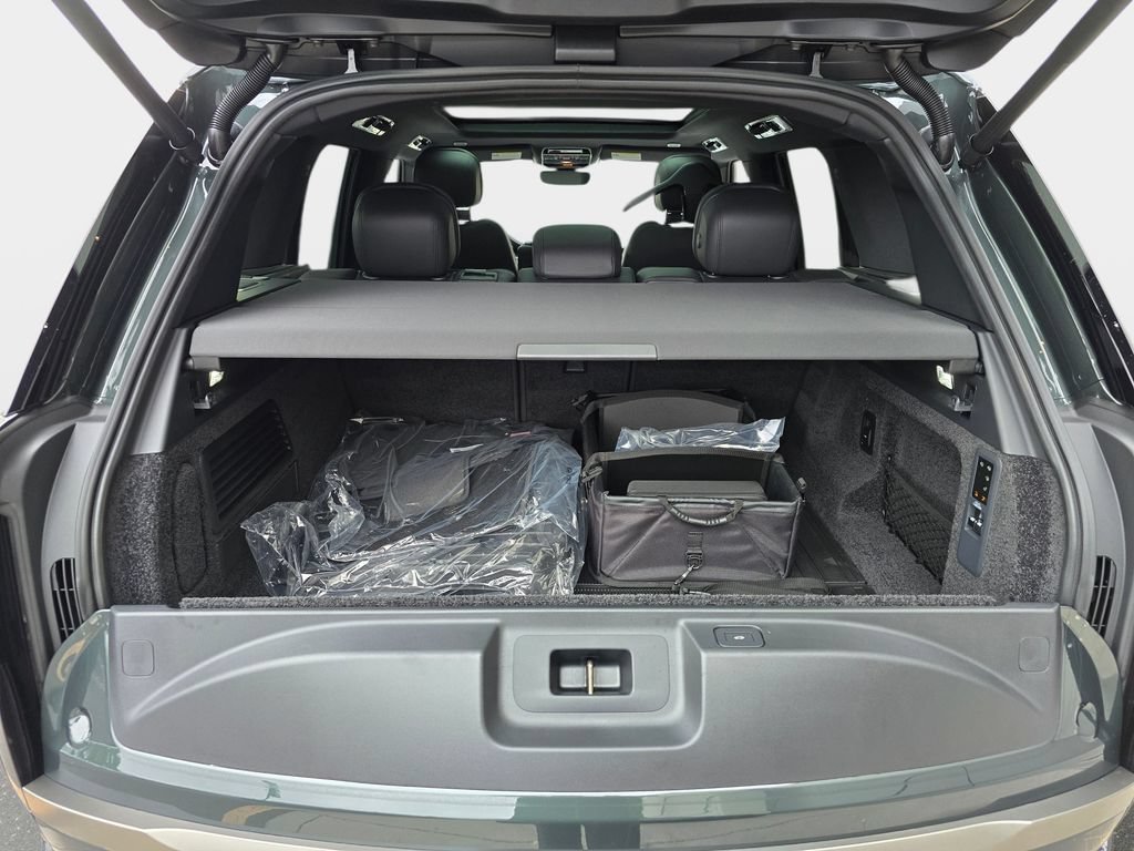 New 2026 Land Rover Range Rover SE AWD/4WD image 12