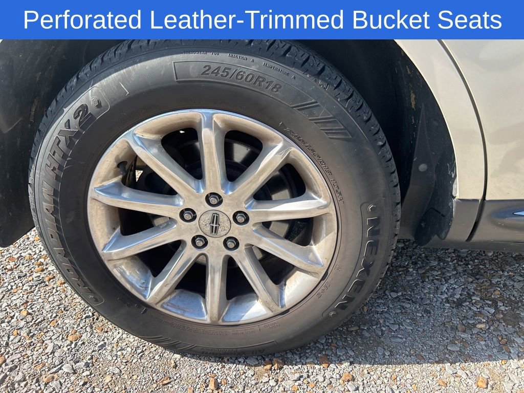 Used 2014 Lincoln MKX AWD w/ Equipment Group 101A image 11