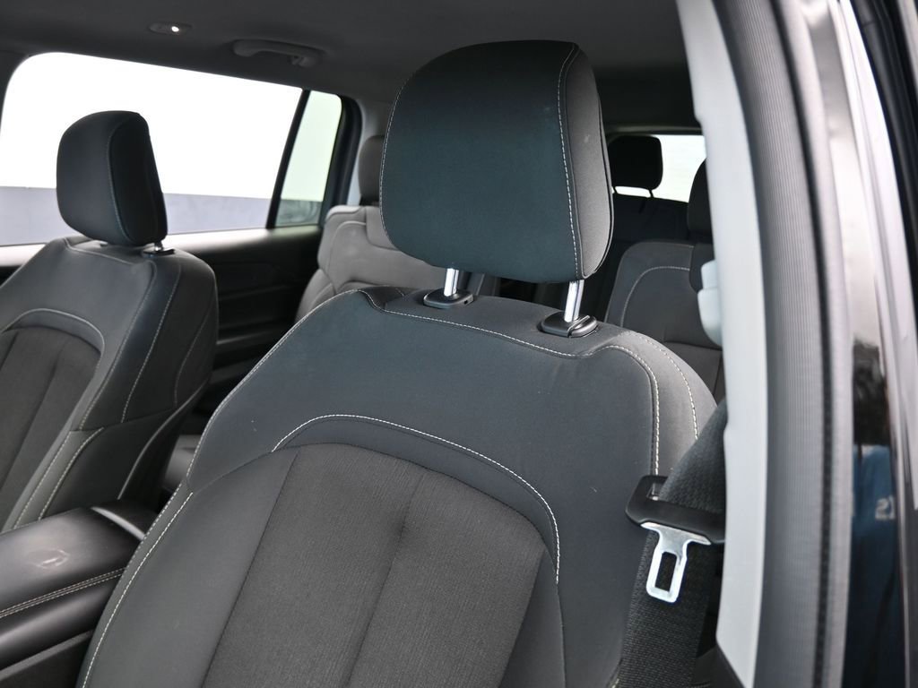 Used 2021 Jeep Grand Cherokee L Laredo w/ Luxury Tech Group I image 16