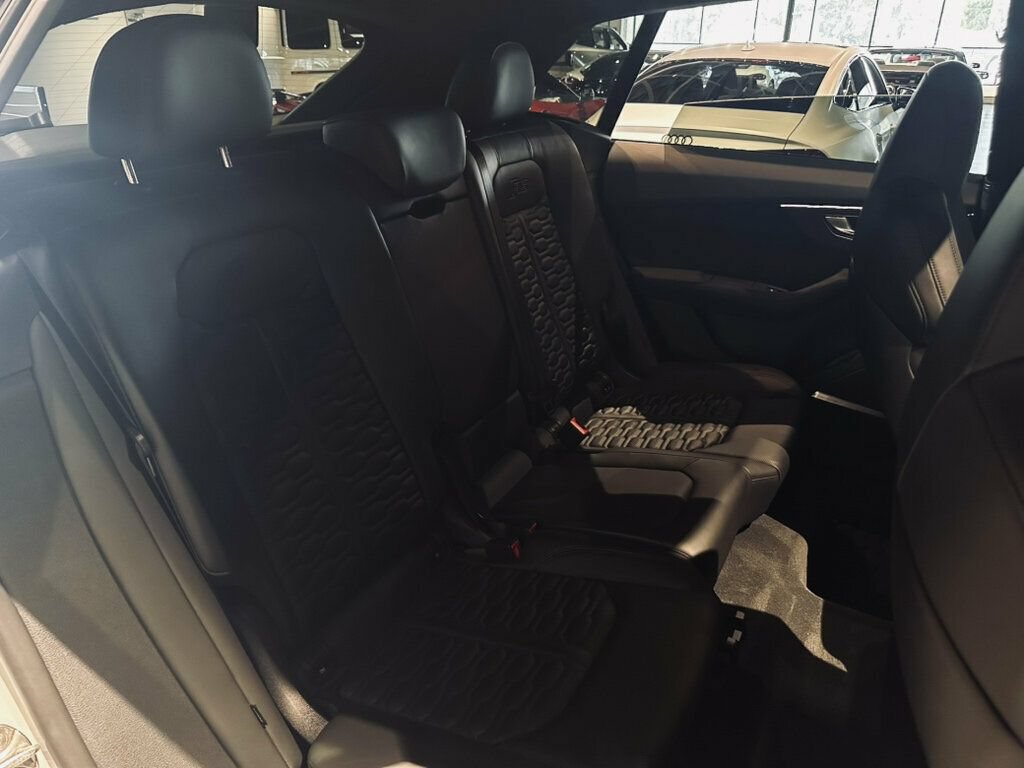 Used 2022 Audi RS Q8 AWD/4WD image 25