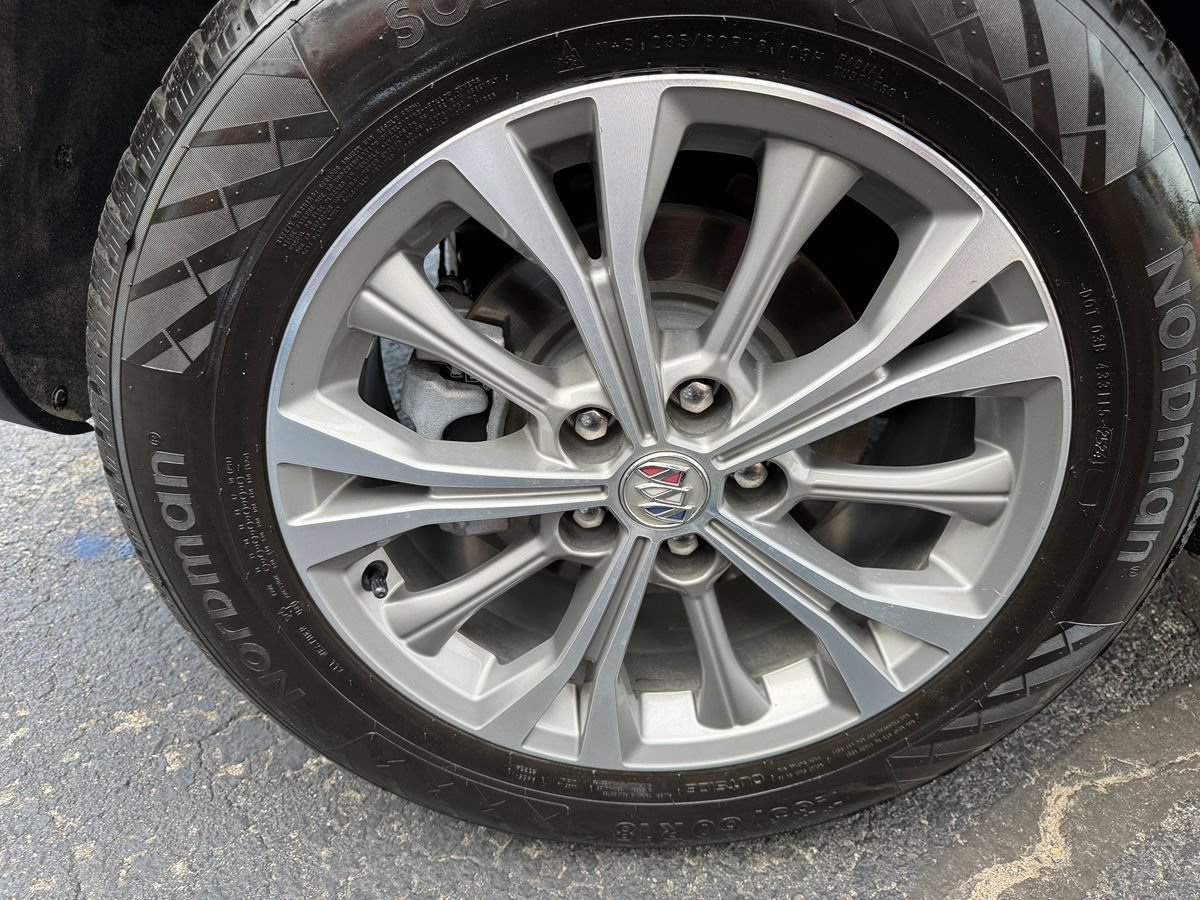 Used 2022 Buick Envision Preferred w/ Safety Package FWD image 32