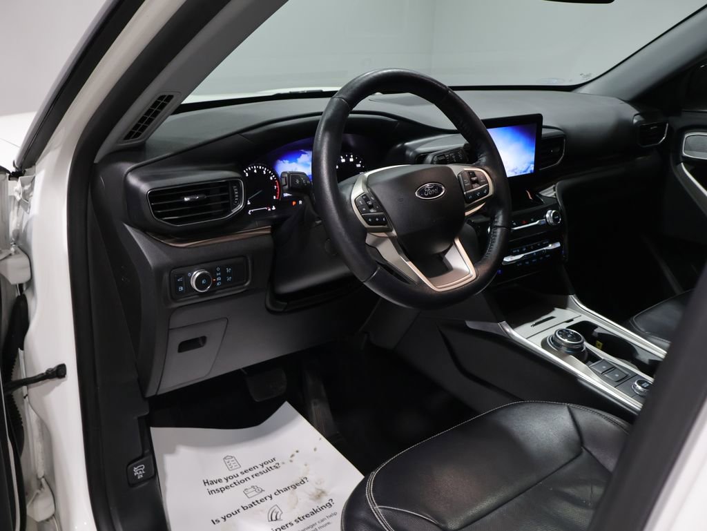 Used 2021 Ford Explorer Limited image 12