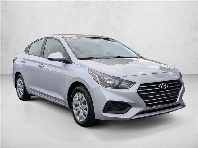 Used 2022 Hyundai Accent SE FWD image 3