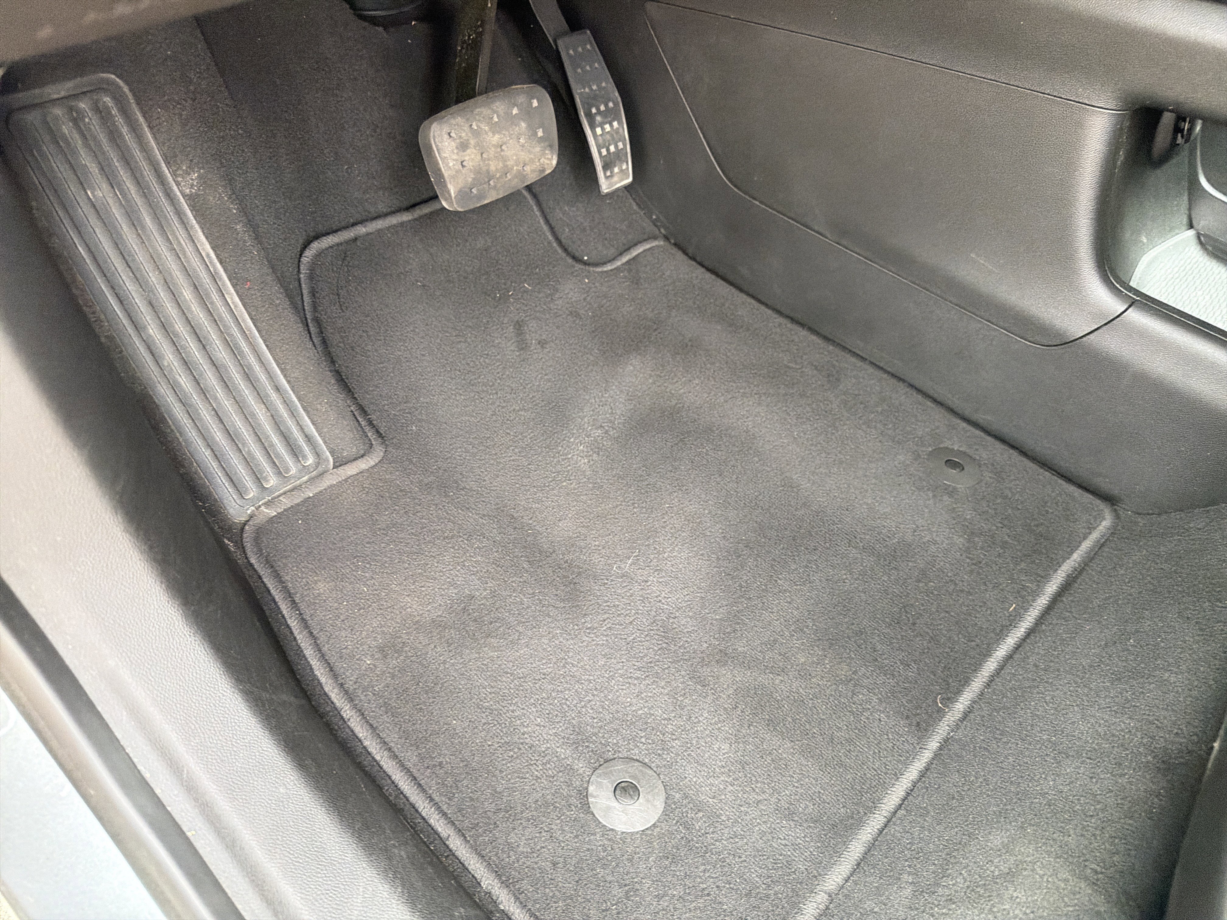 Used 2023 Cadillac XT6 Premium Luxury image 17