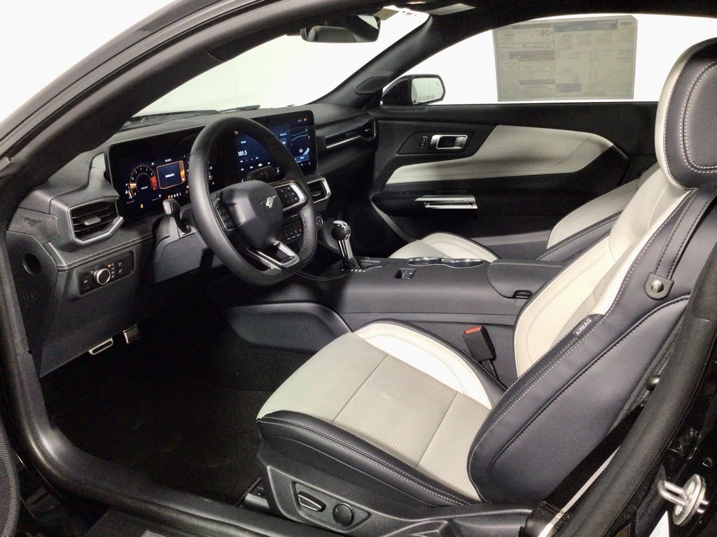 New 2025 Ford Mustang Premium image 28