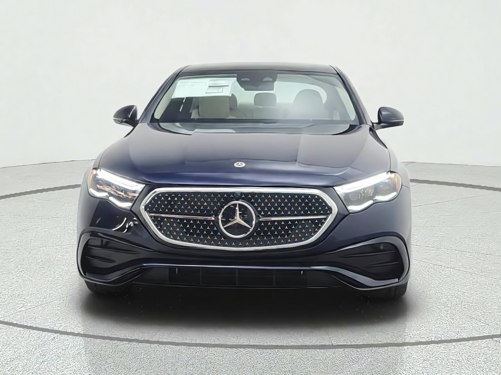 New 2027 Mercedes-Benz E 450 4MATIC Sedan image 2