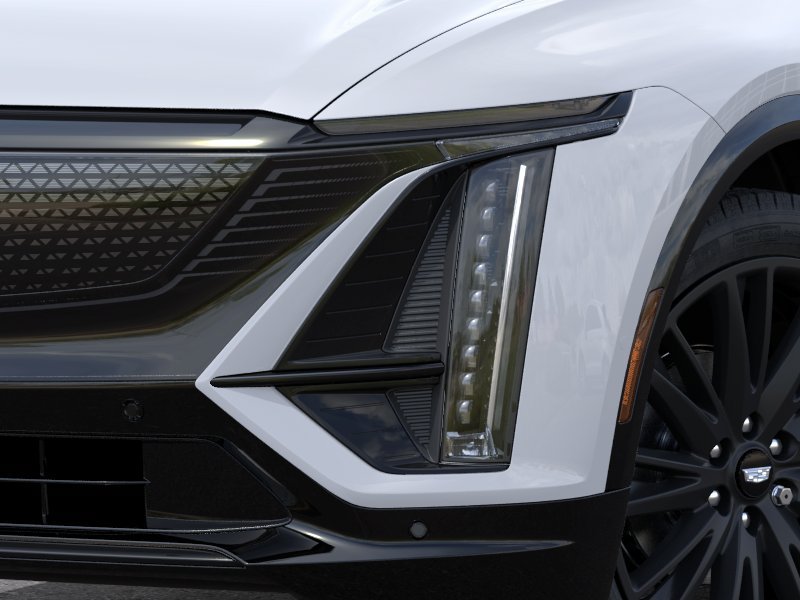New 2026 Cadillac Lyriq Signature Sport AWD/4WD image 10