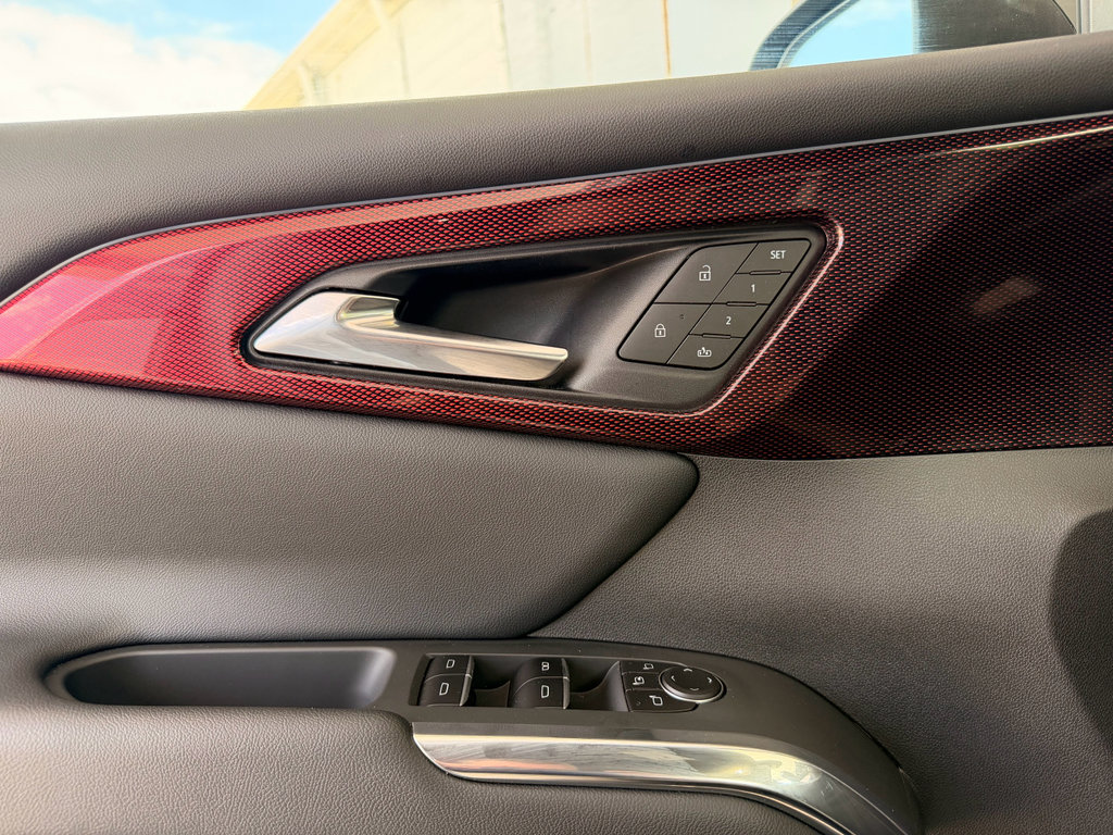 Used 2026 Chevrolet Traverse RS image 11