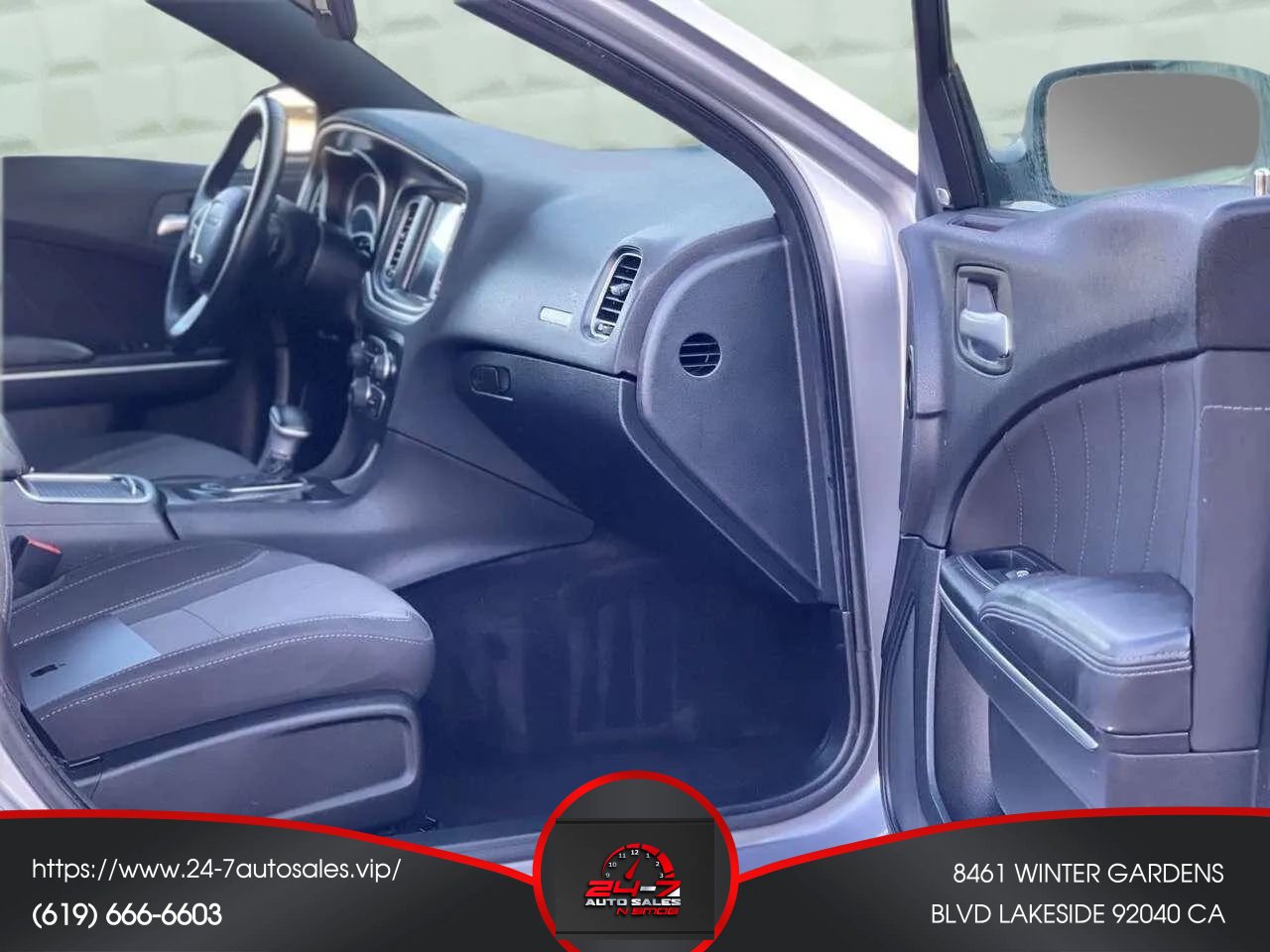 Used 2016 Dodge Charger SXT w/ Driver Confidence Group image 15