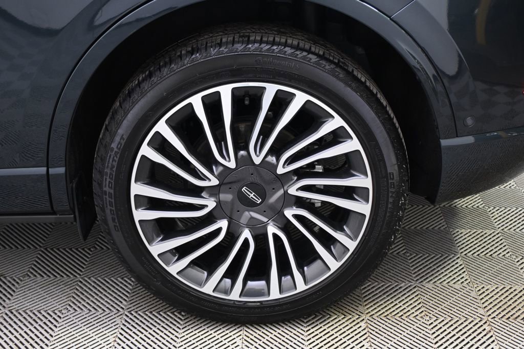 Certified 2022 Lincoln Corsair Reserve w/ Equipment Group 201A image 20