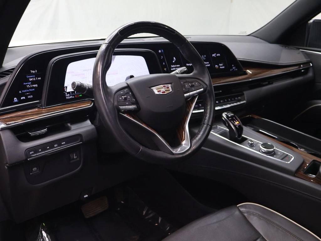 Used 2022 Cadillac Escalade Premium Luxury AWD/4WD image 18