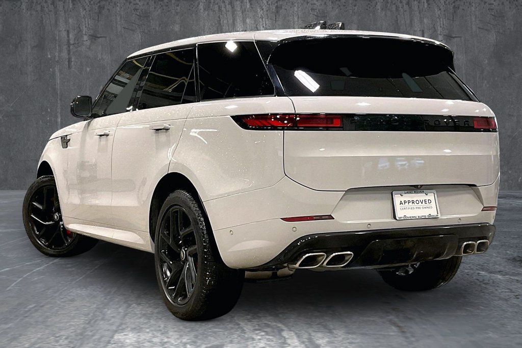 Used 2025 Land Rover Range Rover Sport Dynamic SE AWD/4WD image 4