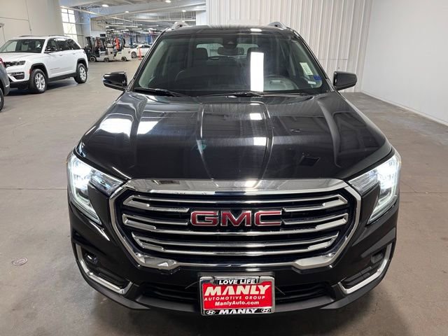 Used 2024 GMC Terrain SLT image 8