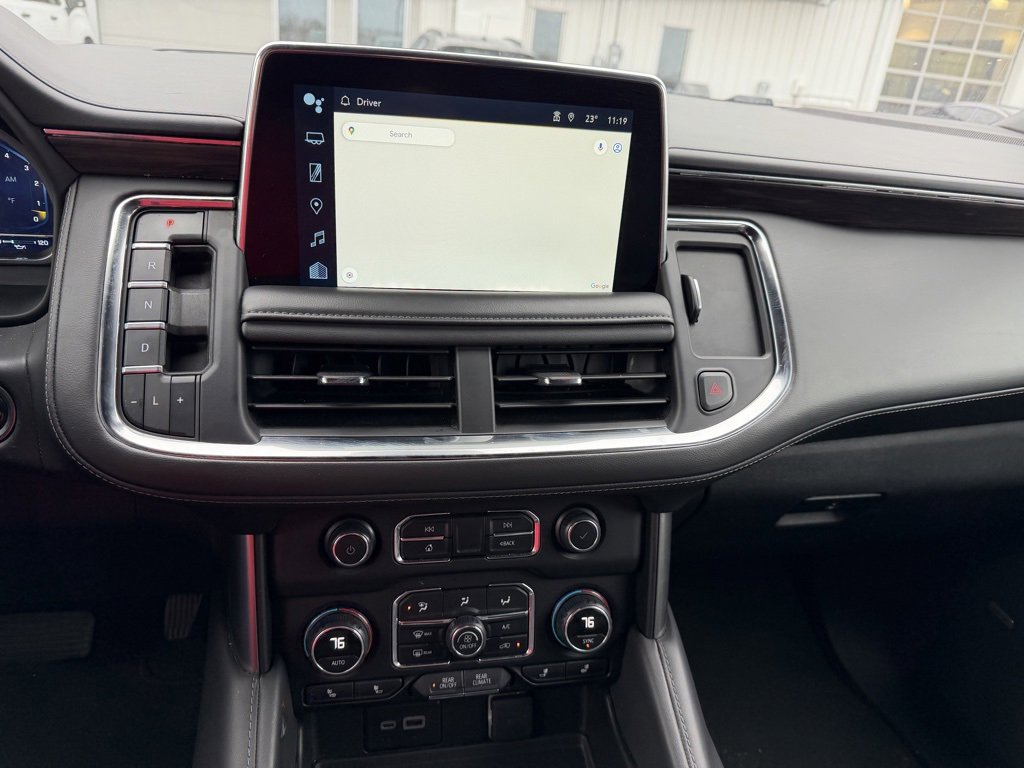 Used 2024 Chevrolet Suburban LT image 13