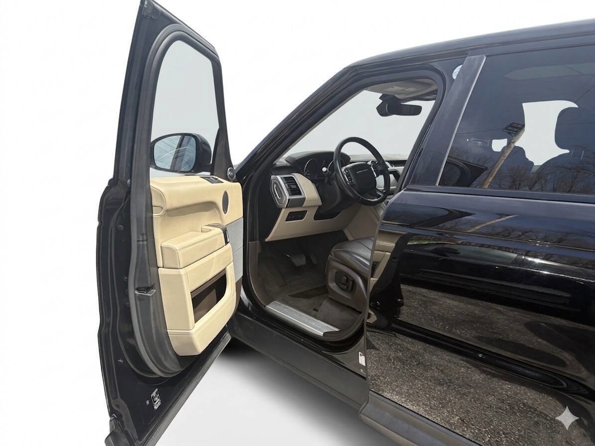 Used 2017 Land Rover Range Rover Sport HSE image 16