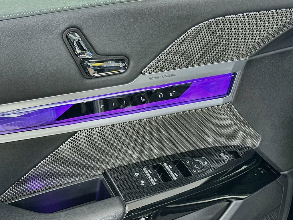 Used 2023 BMW 740i RWD image 19