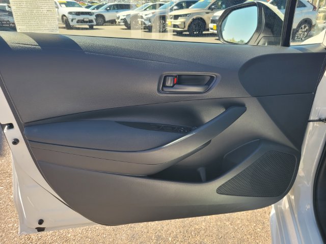Used 2022 Toyota Corolla LE FWD image 18