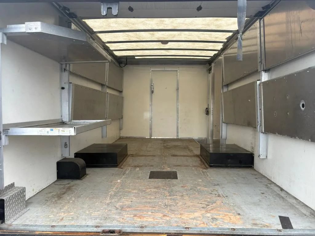 Used 2022 Chevrolet Express 4500 w/ Power Convenience Package RWD image 14