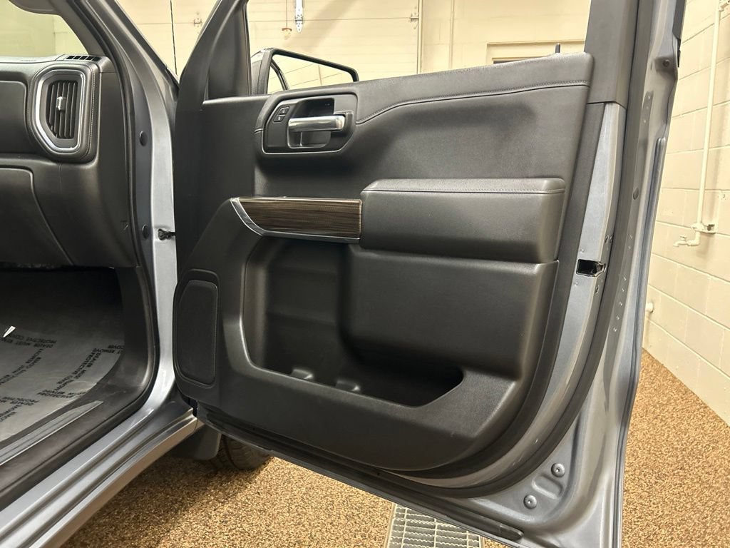 Used 2019 Chevrolet Silverado 1500 LT w/ All-Star Edition AWD/4WD image 15