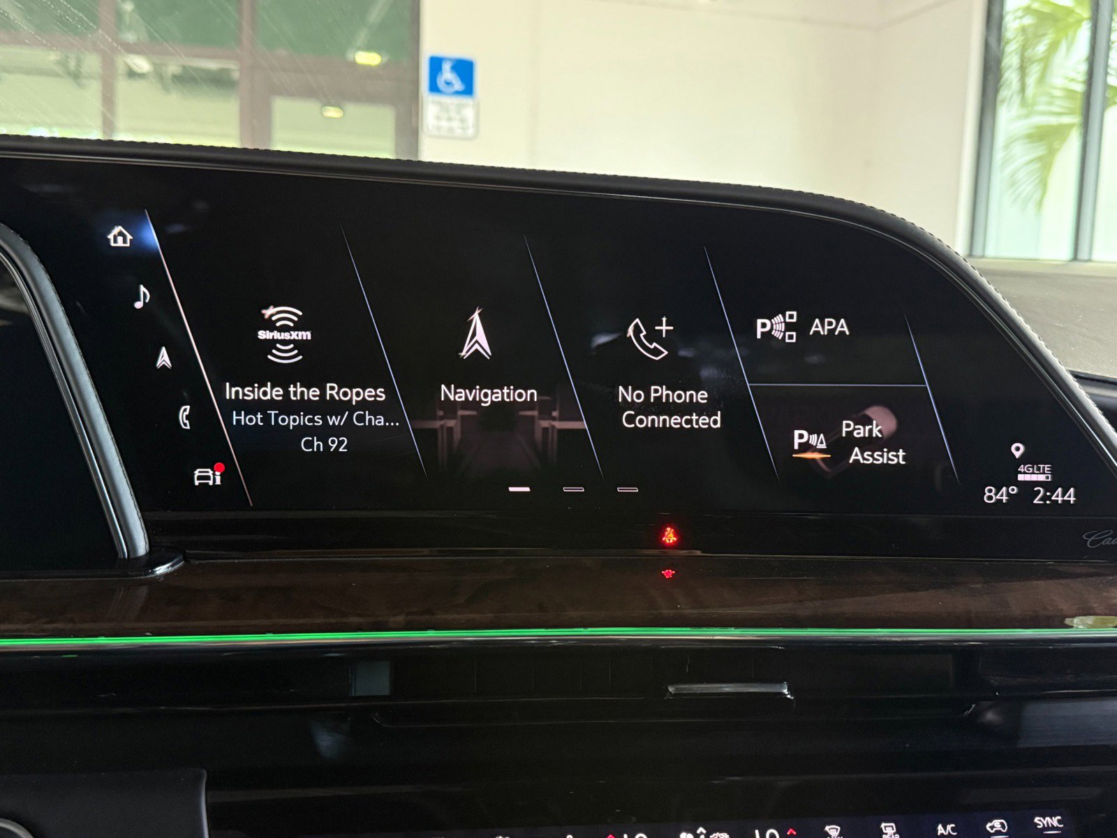 Used 2021 Cadillac Escalade Sport Platinum AWD/4WD image 33