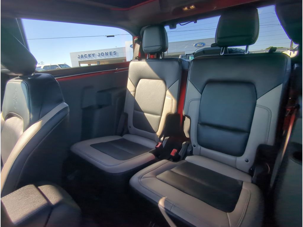 Used 2024 Ford Bronco Wildtrak image 24