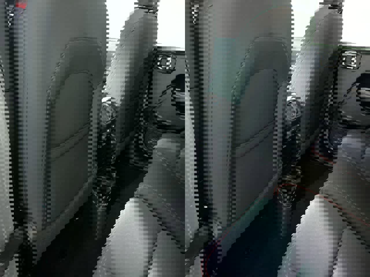 Used 2023 Jeep Wrangler Unlimited Rubicon image 31