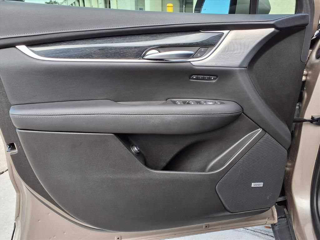 Used 2023 Cadillac XT5 Premium Luxury FWD image 20