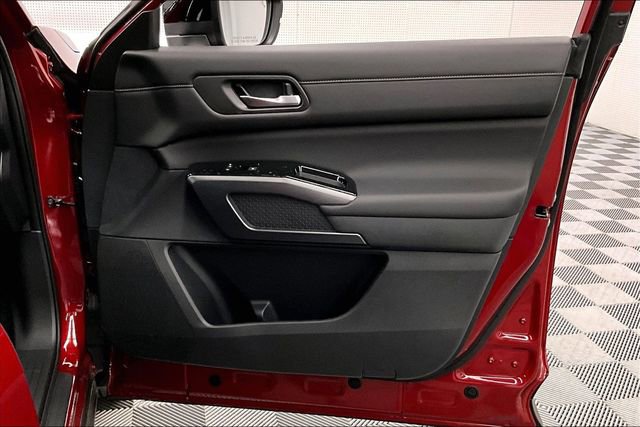 New 2026 Nissan Pathfinder SL image 41