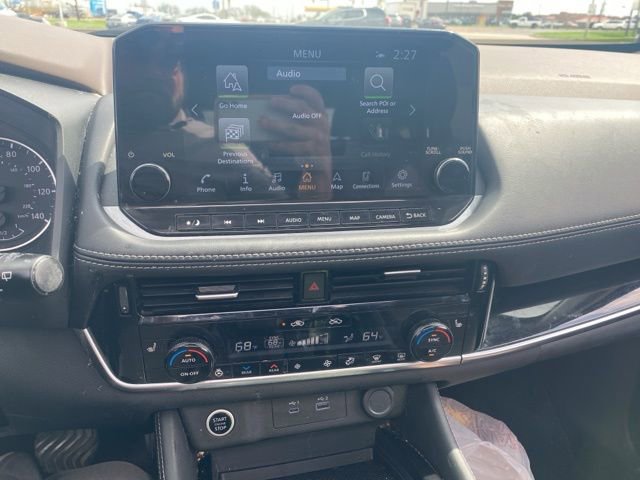 Used 2022 Nissan Rogue SL w/ SL Premium Package image 14