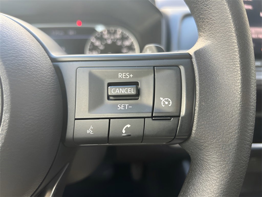 Used 2023 Nissan Rogue S image 21