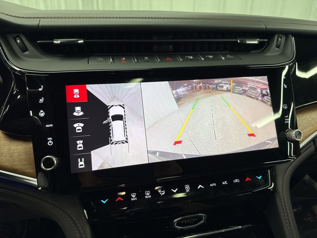 New 2026 Jeep Grand Cherokee Summit image 27