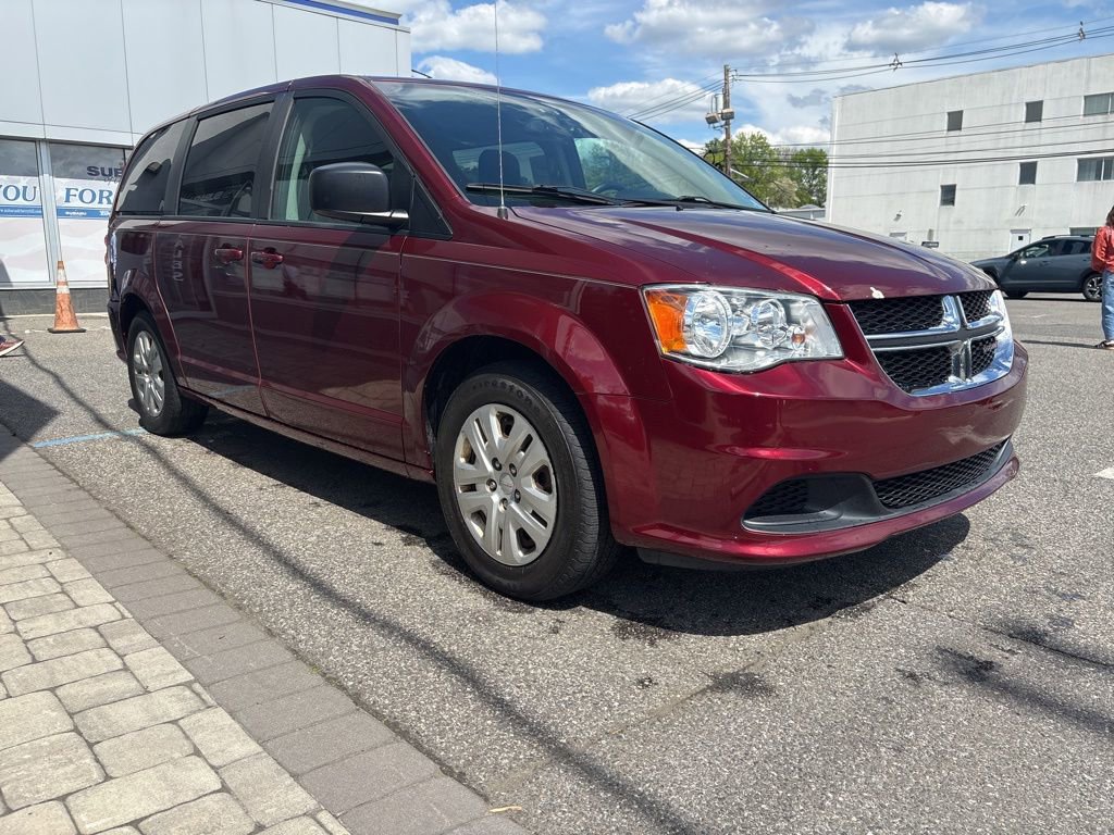 Used 2018 Dodge Grand Caravan SE w/ UConnect Hands-Free Group