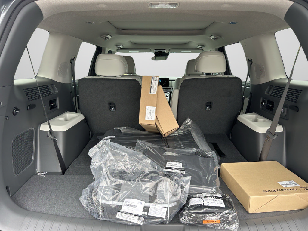 New 2027 Hyundai Santa Fe Limited w/ Tow & Go Package FWD image 15