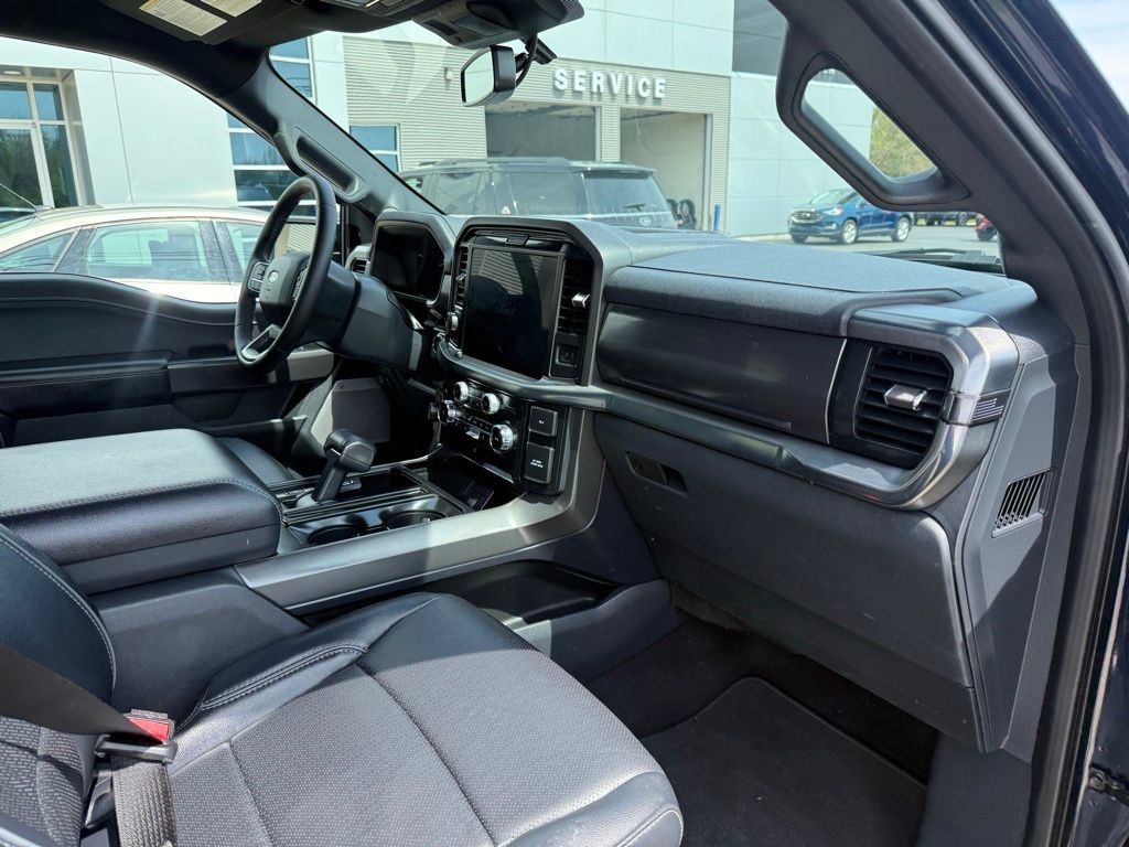 Used 2025 Ford F150 Lariat AWD/4WD image 11