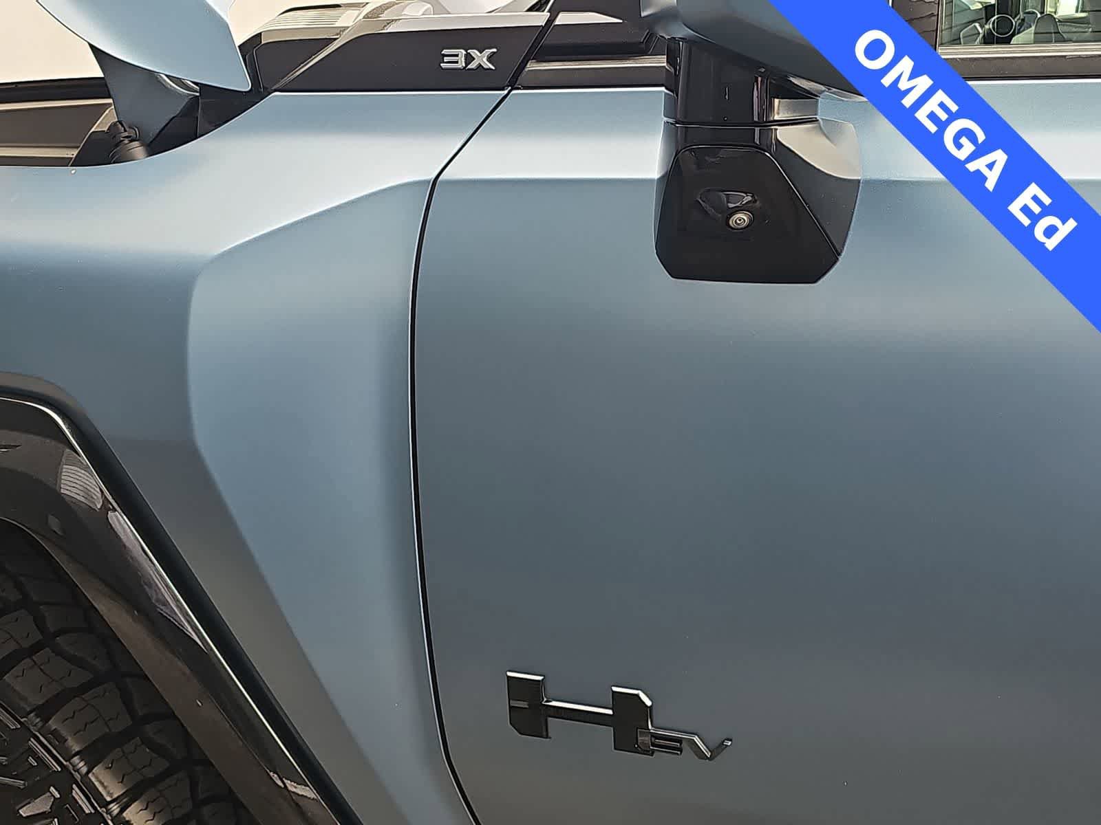 Used 2024 GMC Hummer EV 3X w/ Omega Edition AWD/4WD image 11