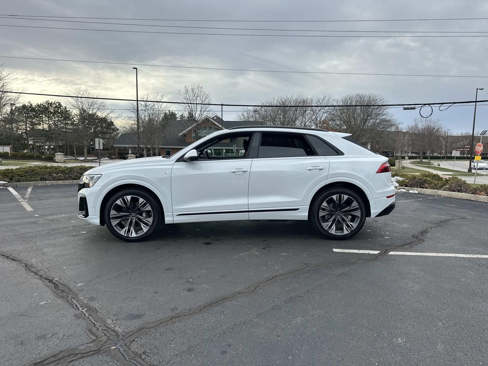 New 2026 Audi Q8 Premium Plus w/ Premium Plus Package AWD/4WD image 4