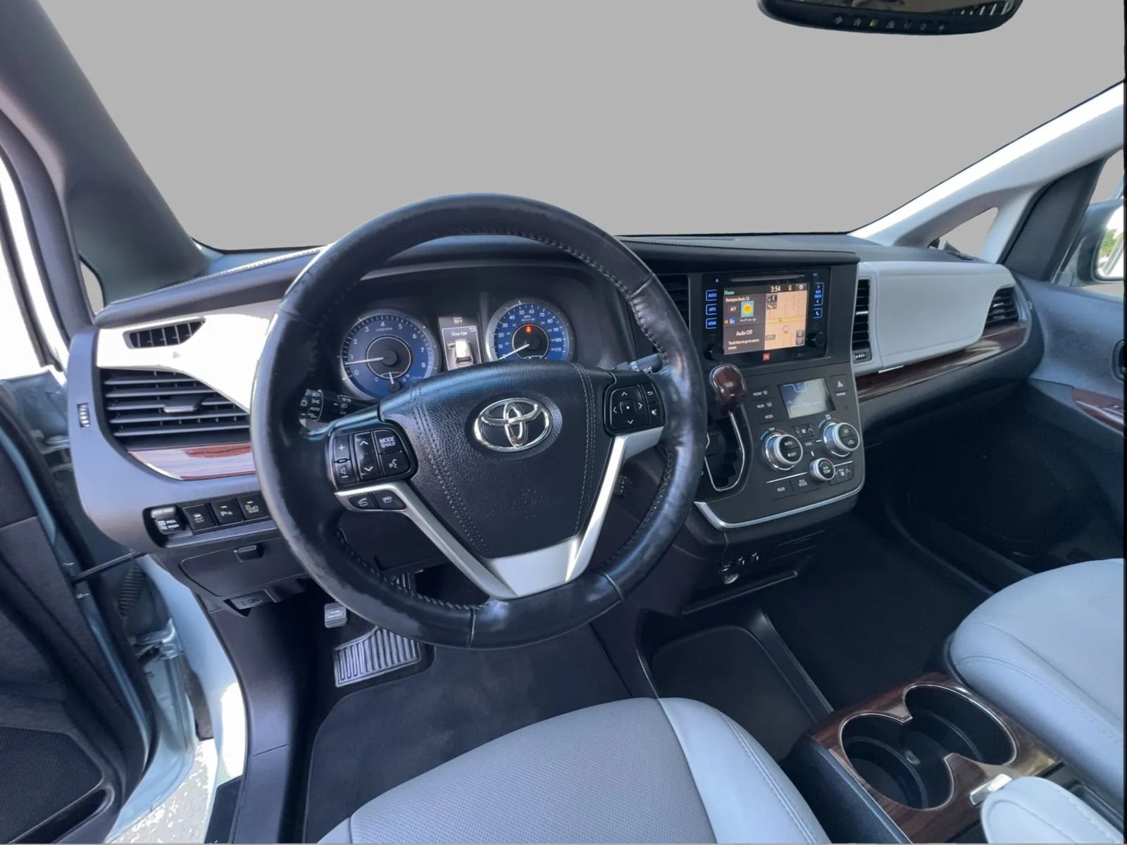 Used 2015 Toyota Sienna Limited FWD image 15