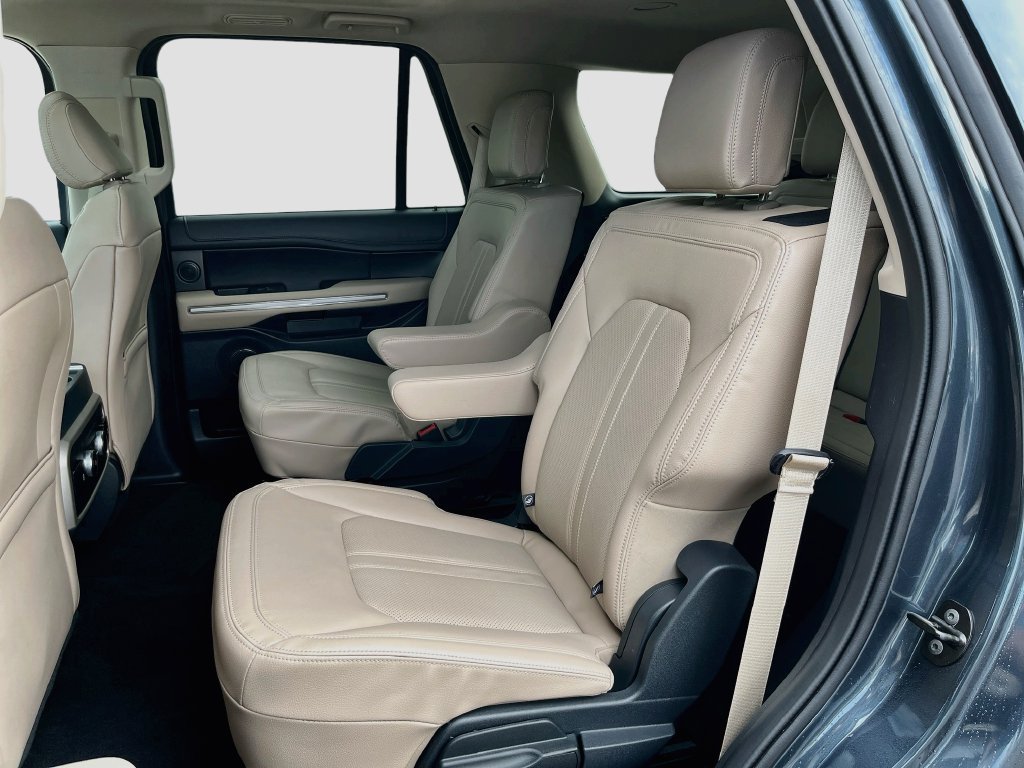 Used 2024 Ford Expedition Limited RWD image 32