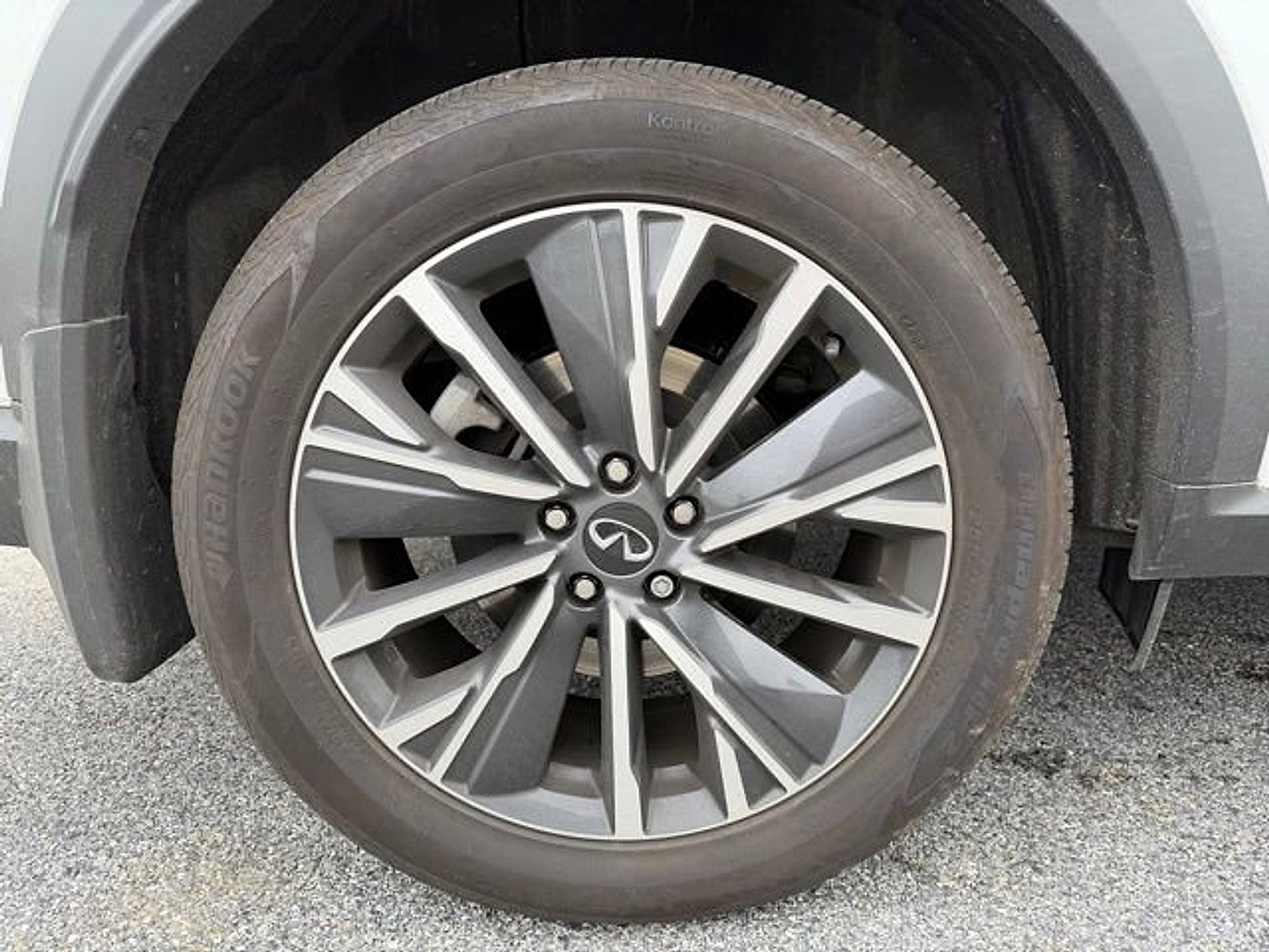 Certified 2026 INFINITI QX60 Luxe w/ Cargo Package AWD/4WD image 24