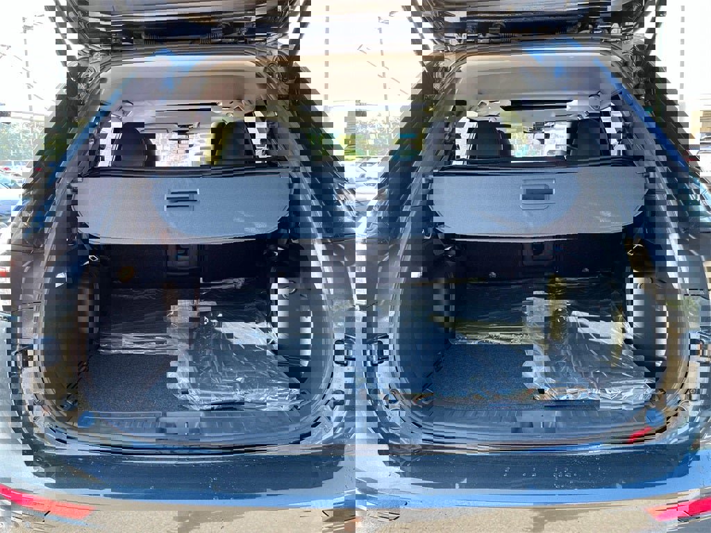 New 2025 Mitsubishi Outlander SE image 28