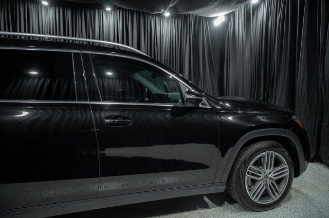 Used 2026 Mercedes-Benz GLS 450 4MATIC image 4