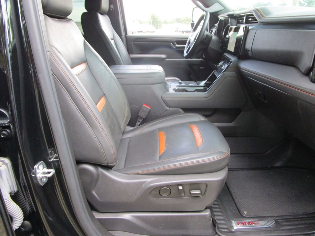Used 2024 GMC Sierra 2500 AT4 w/ AT4 Premium Plus Package image 28